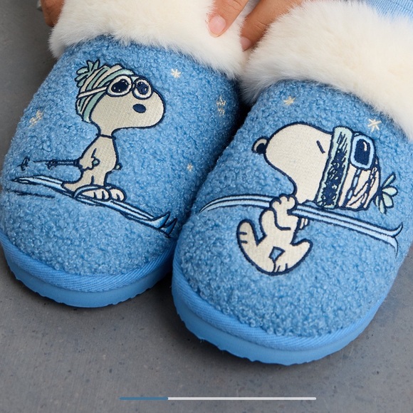 American Eagle Ski Scuff Slippers - Picture 13 of 16